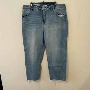 Ava & Viv high rise straight ankle jeans. Frayed hem. Size 20